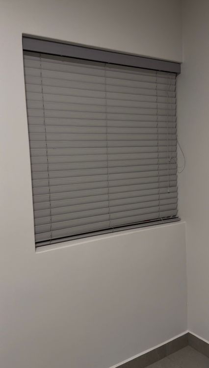 Wood blinds 